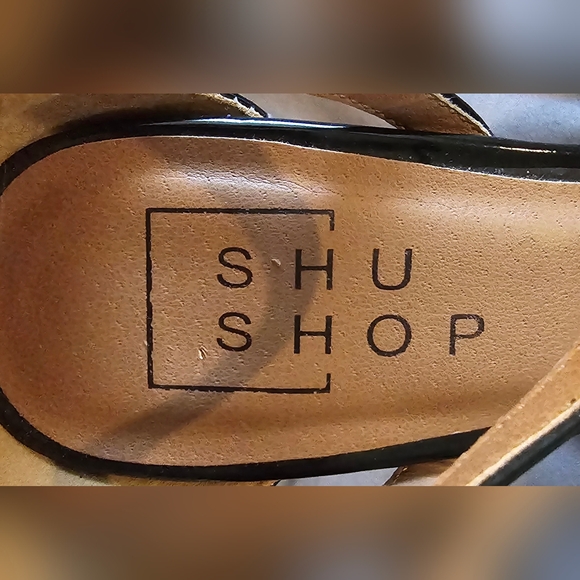 Shu Shop Heels - Picture 3 of 7